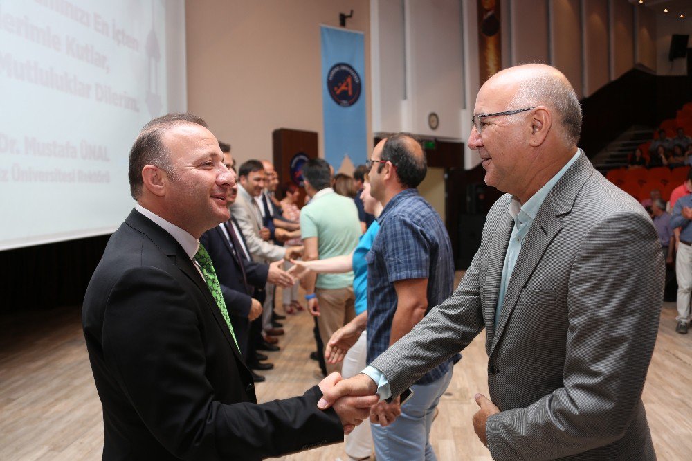 Akdeniz Üniversitesi Bayramlaştı