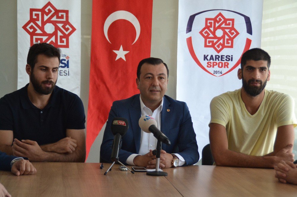 Karesispor’da İmzalar Atıldı