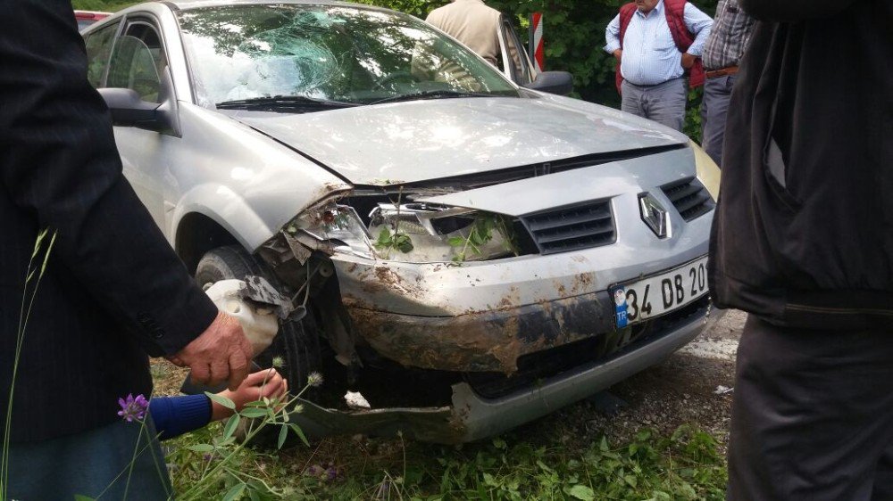 Kastamonu’da Tır İle Otomobil Çarpıştı