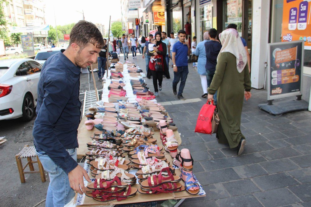 Diyarbakır’da Çarşı Pazar Hareketlendi