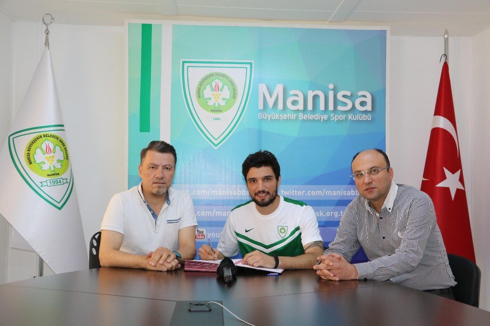 Manisa Bbsk Transferde Hız Kesmiyor