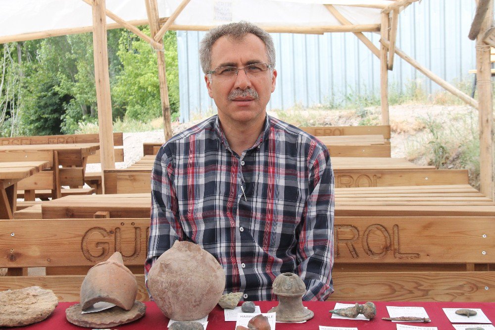 Harput Kazılarında Heyecanlandıran Eserler Çıktı