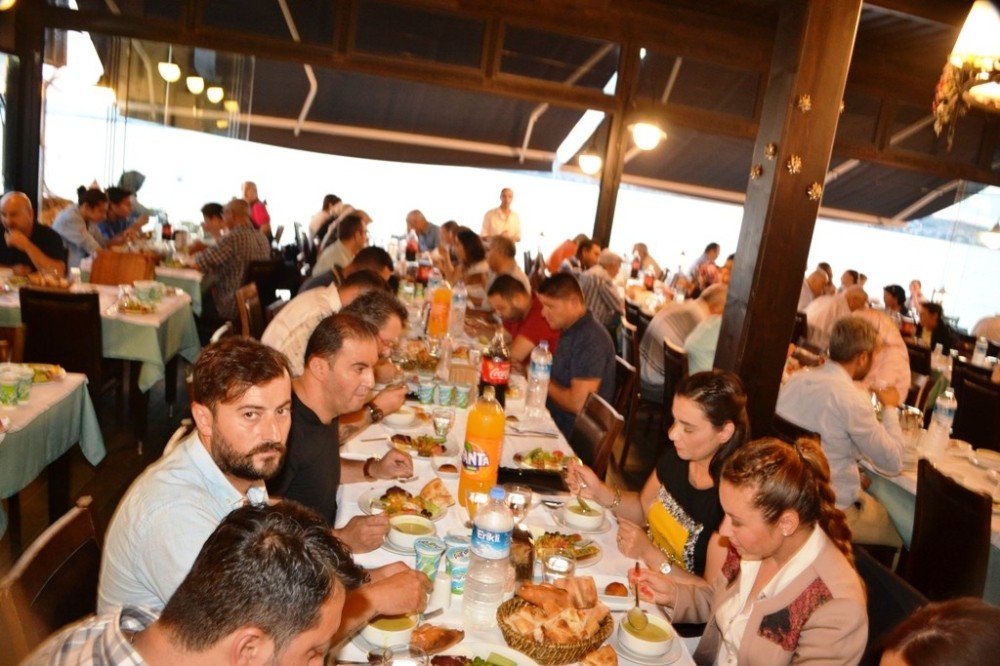 Ayvalık Esnaf Odası’ndan İftar