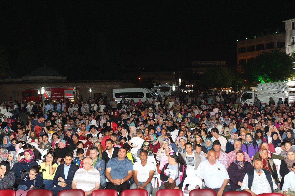 Gebzeliler Kadir Gecesini Kent Meydanında Kutladı