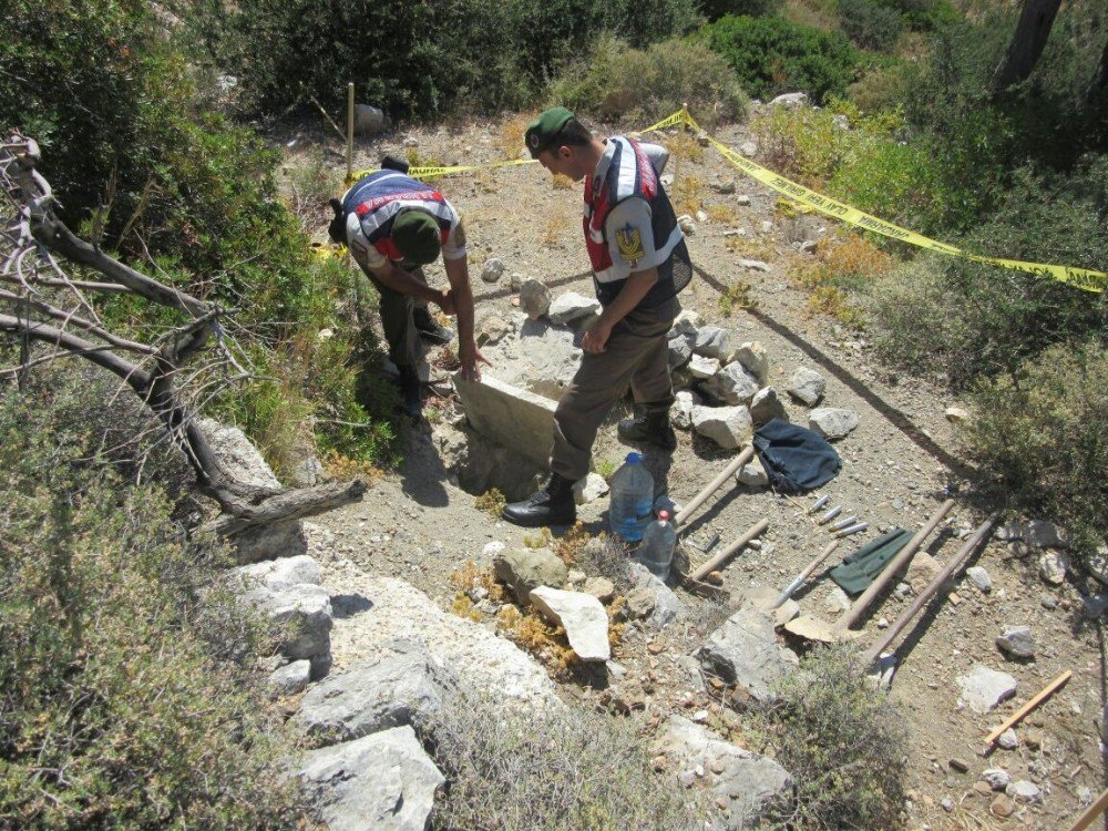 Datça’da Buldukları Tarihi Eseri Satmaya Çalışan 3 Şüpheli Yakalandı