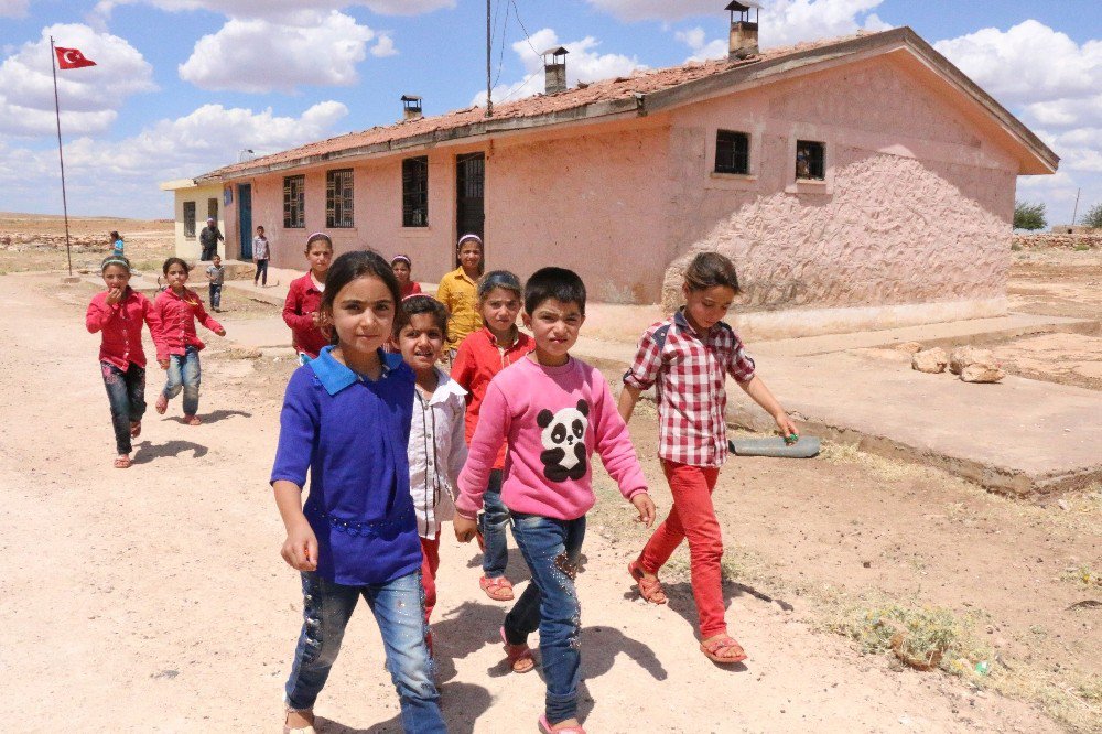 Şehit Olduğu İddia Edilen Öğretmenin Görev Yaptığı Köydeki Vatandaşlar Üzüntülü