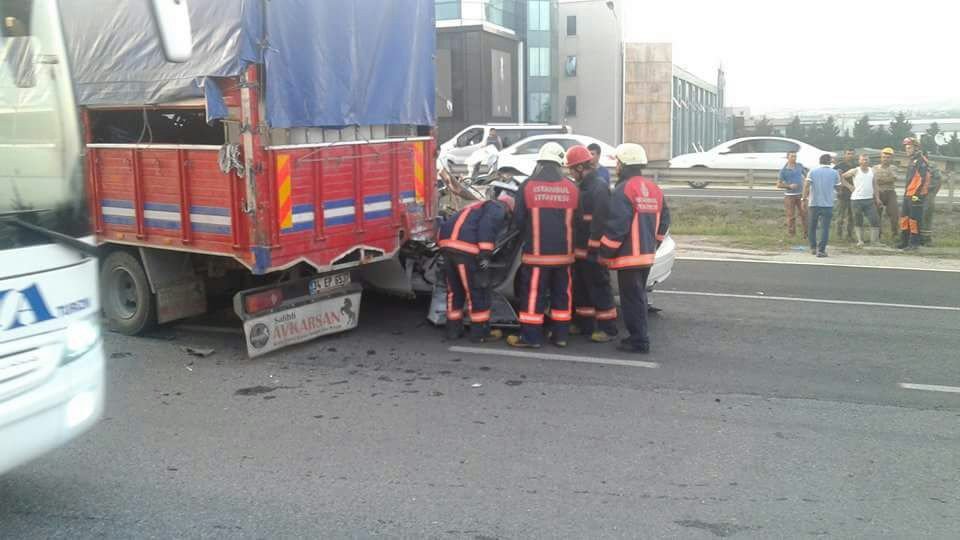 İftar Saati Feci Kaza:1 Ölü 2 Yaralı