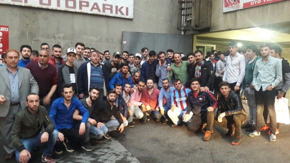 ’Trabzonlu Gençler’ Taraftar Grubu İftarda Buluştu