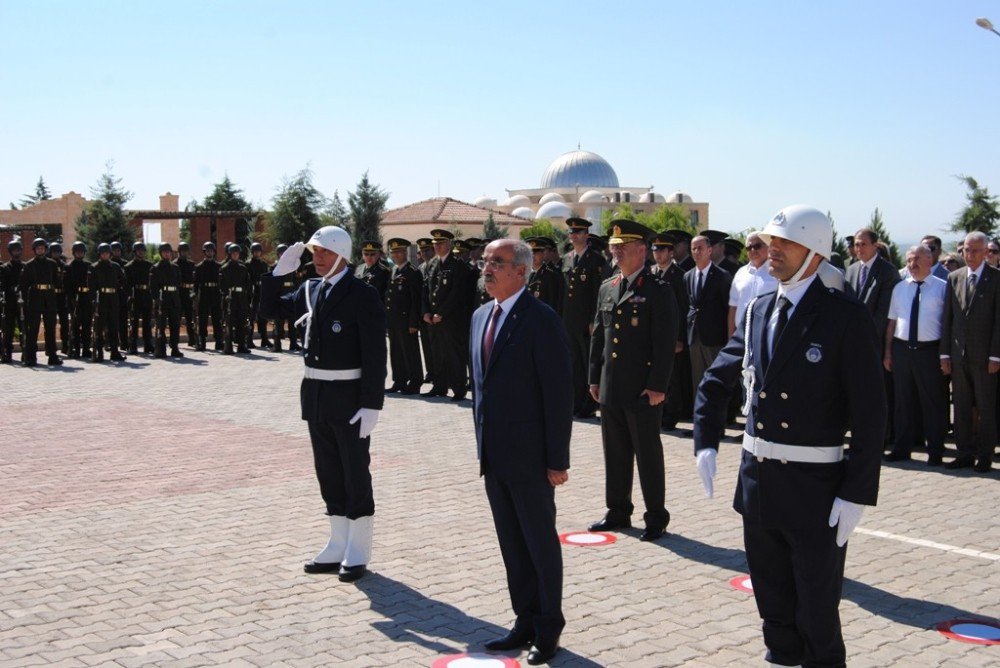 Urfa’ya "Şanlı" Unvanının Verilmesinin 33.yıl Dönümü Kutlandı