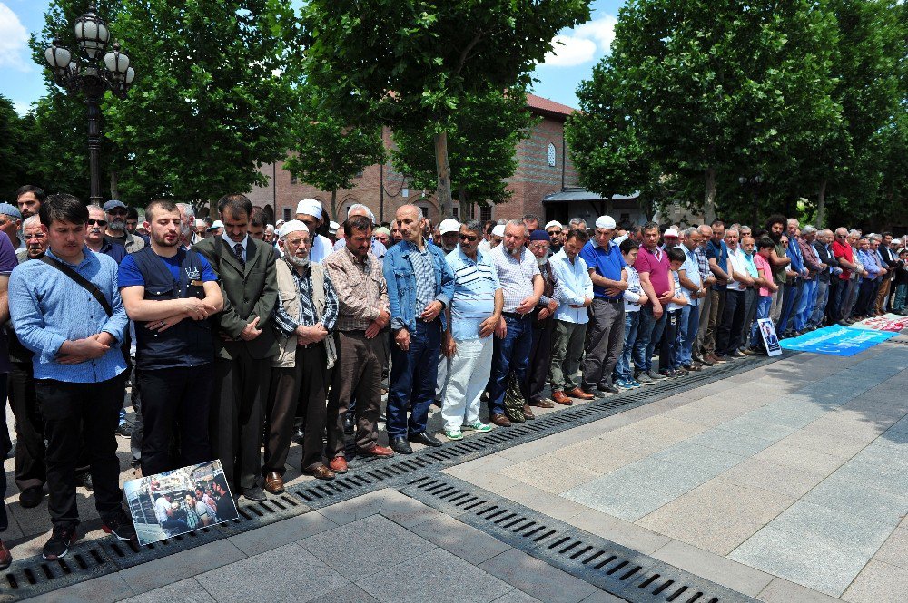 Çin’de İşkence Sonucu Hayatını Kaybeden Alim Damollam İçin Gıyabi Cenaze Namazı Kılındı