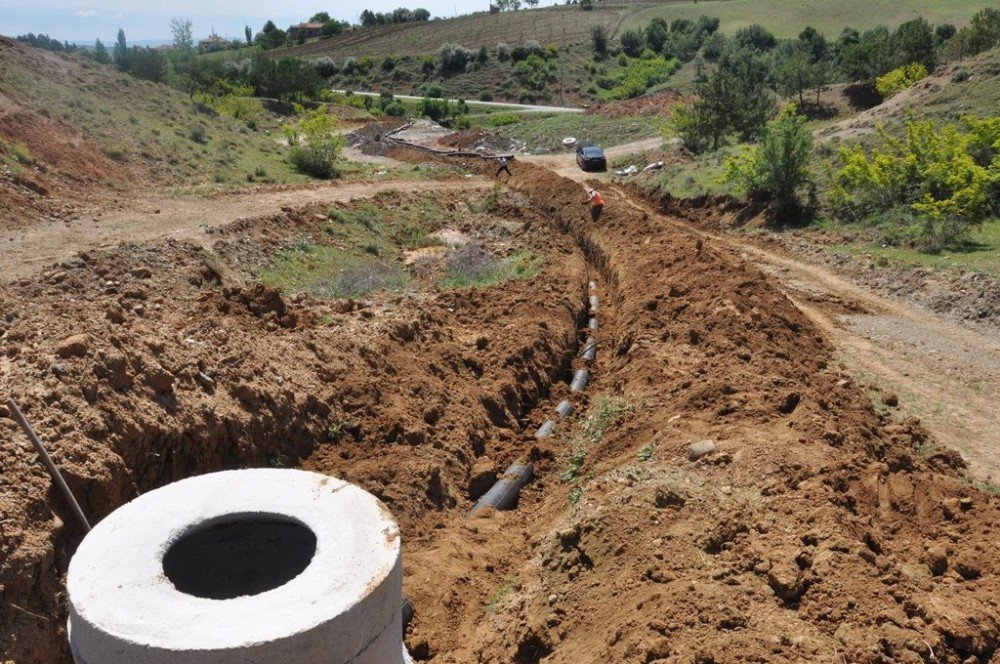 Bayat Belediyesi’nden Afet Evlerinde Alt Yapı Çalışması