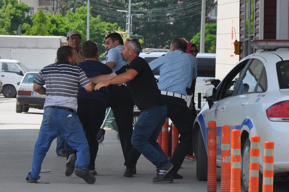 Kaza Sonrası Polise Saldıran Şahıs Tutuklandı