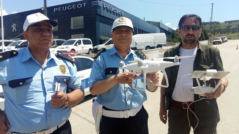 Yollardaki Bayram Trafiğine Drone’lu Denetim