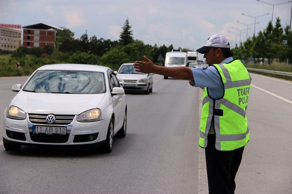 Bayramda Bu Yıl Trafik Havadan Kontrol Edilecek