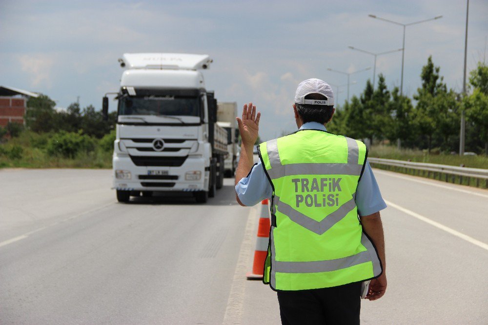 Bayramda Bu Yıl Trafik Havadan Kontrol Edilecek