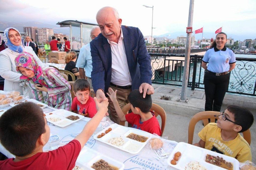 Başkan Seyfi Dingil İftarda Yetimlerle Buluştu