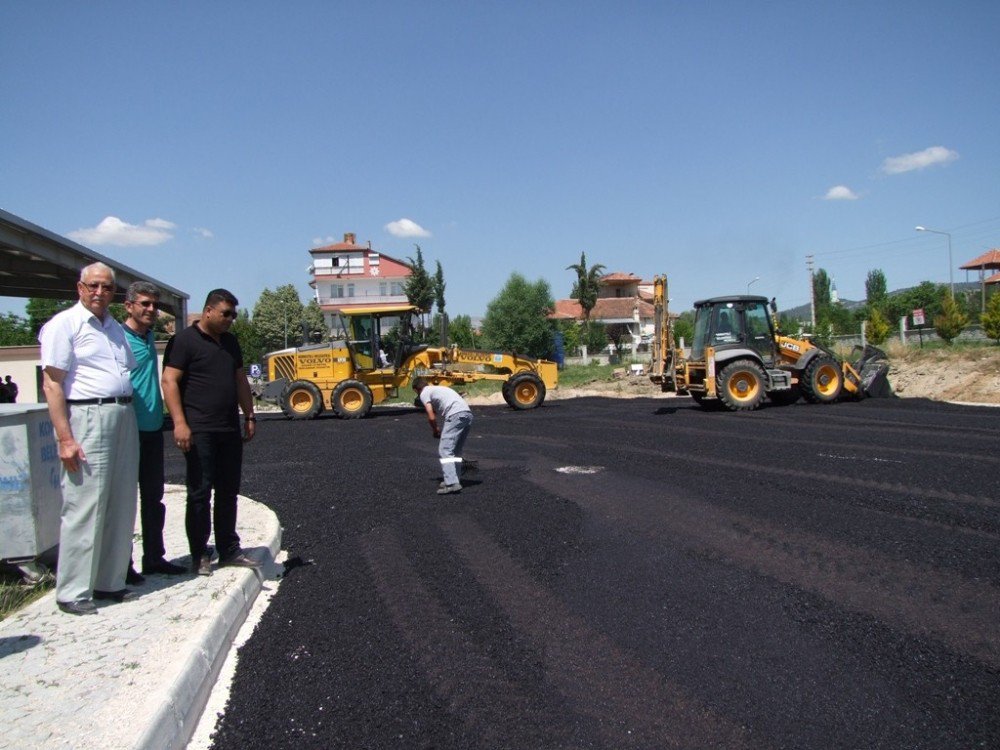 Hastane Acil Yoluna Sıcak Asfalt