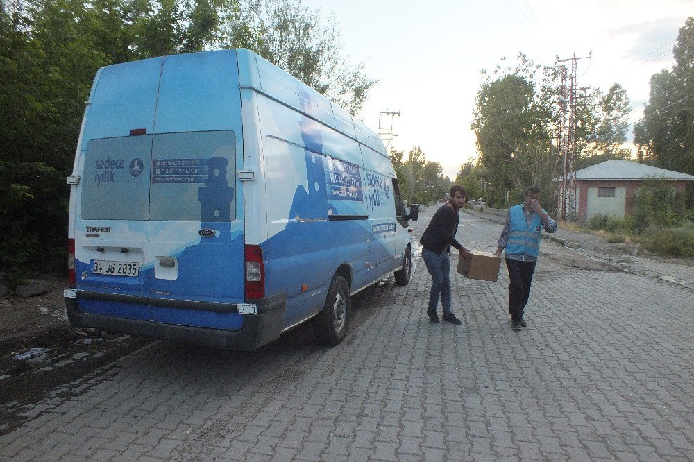 Deniz Feneri Derneği’nden İhtiyaç Sahiplerine Yardım