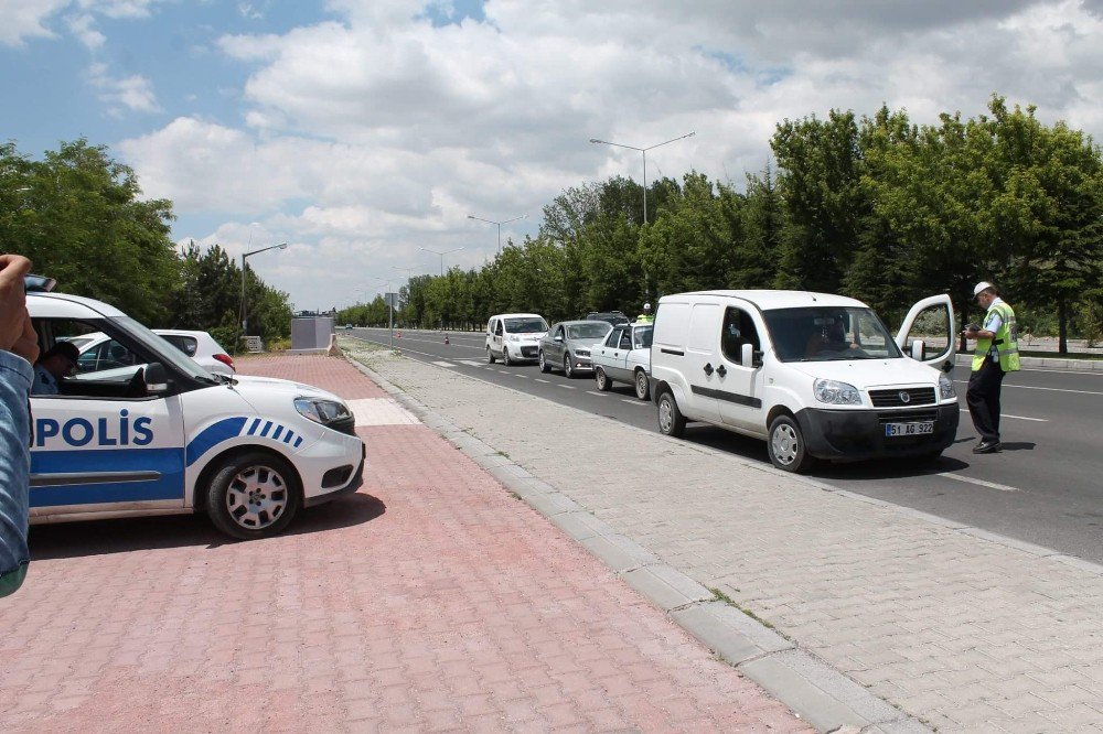 Niğde’de ’Türkiye Güvenli Trafik Denetimi’ Uygulaması Yapıldı