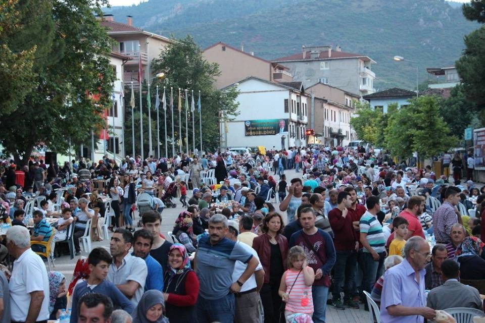 Osmaneli’de Mahalle İftarları Sona Erdi