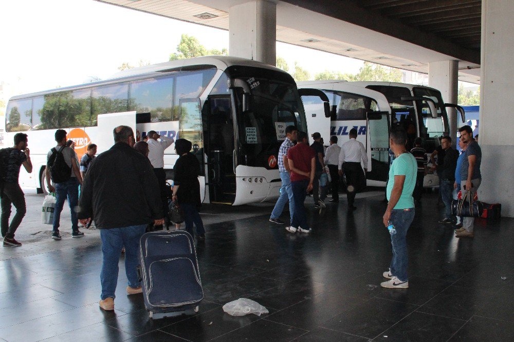 Otogarlarda Bayram Yoğunluğu