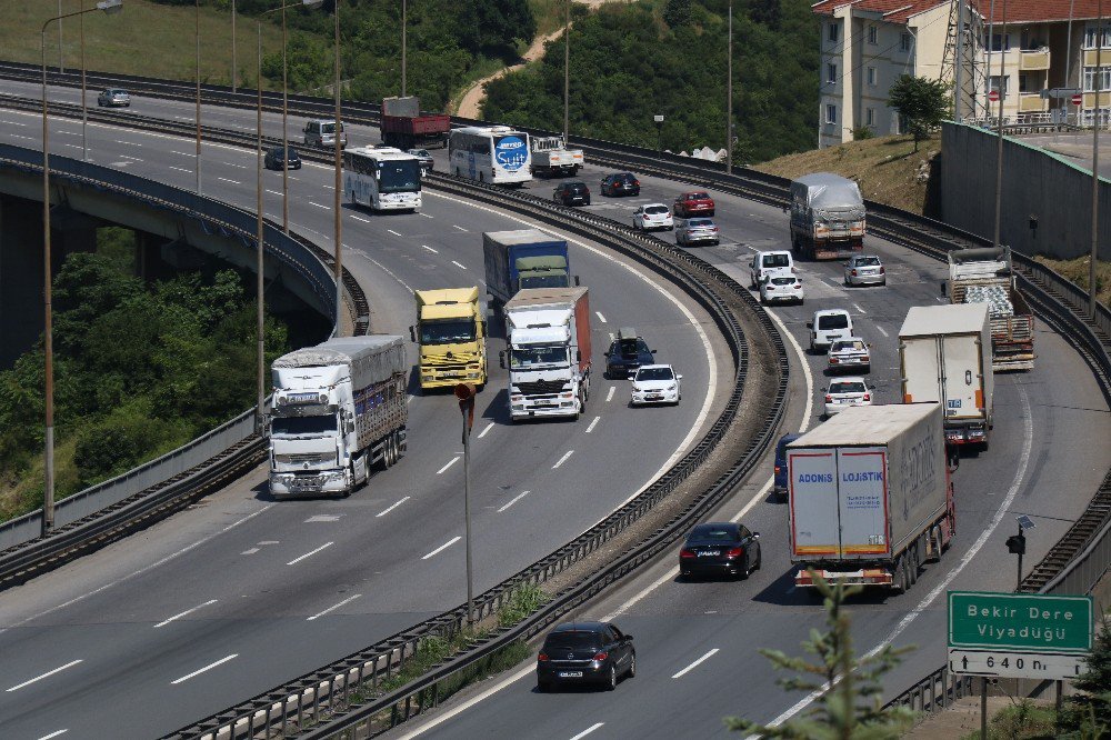 Tem Otoyolunda Trafik Akıcı