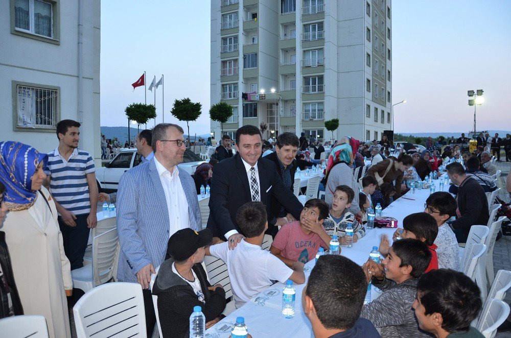 Ortak İftar Coşkusu Toki’lerde Yaşandı