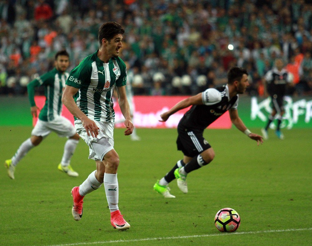 Bursaspor, Kubilay Kanatsızkuş İle Sözleşme Uzattı