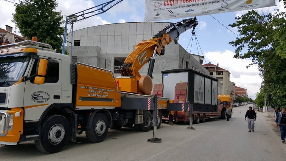 Pazaryeri İş Kültür Merkezi’nin Trafo Binası Değiştirildi