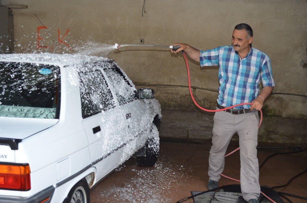 Onlar, Bayramı Çifte Yaşadılar