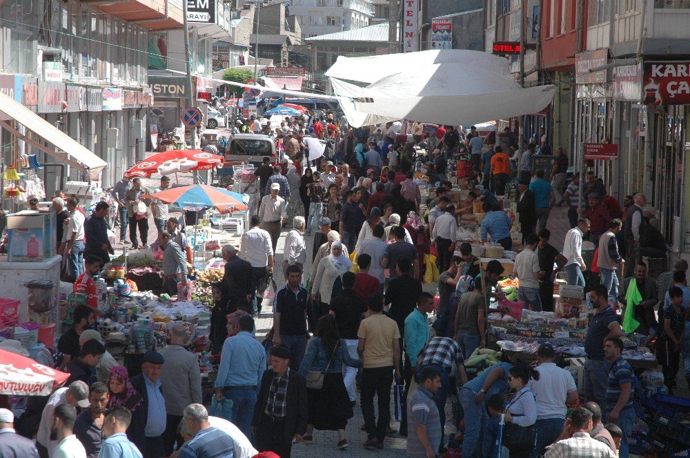 Çarşı-pazarda Bayram Telaşı