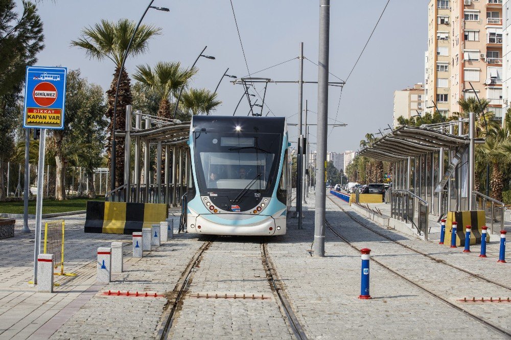 Karşıyaka Tramvayında 1 Temmuz Heyecanı