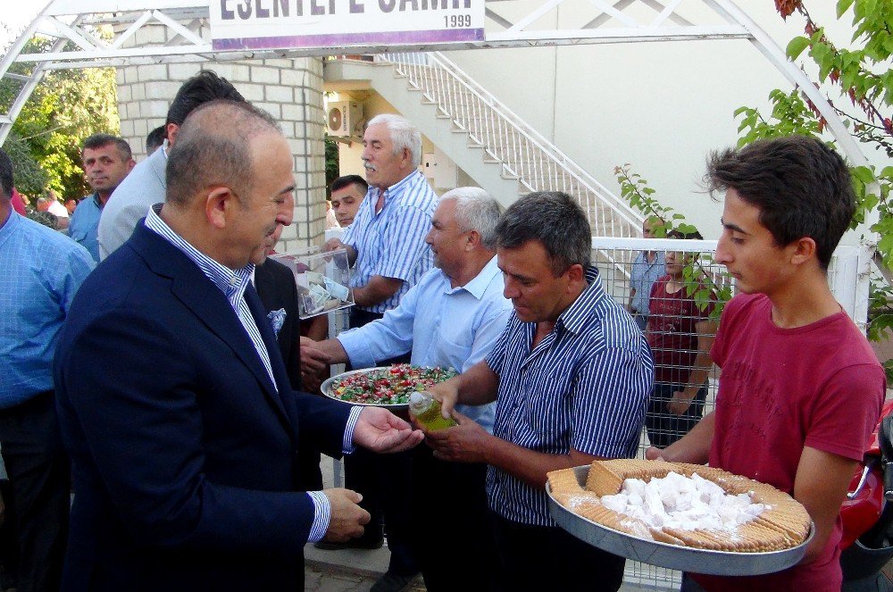 Çavuşoğlu Gazipaşa’da Bayramlaştı