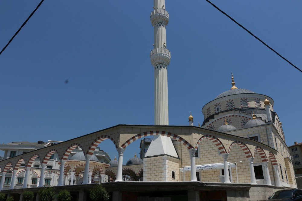 Güzeltepe Camii İbadete Açıldı