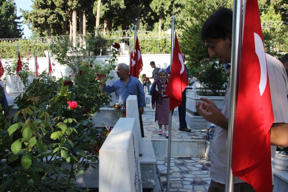 Hatay’da Mezarlıklar Doldu Taştı