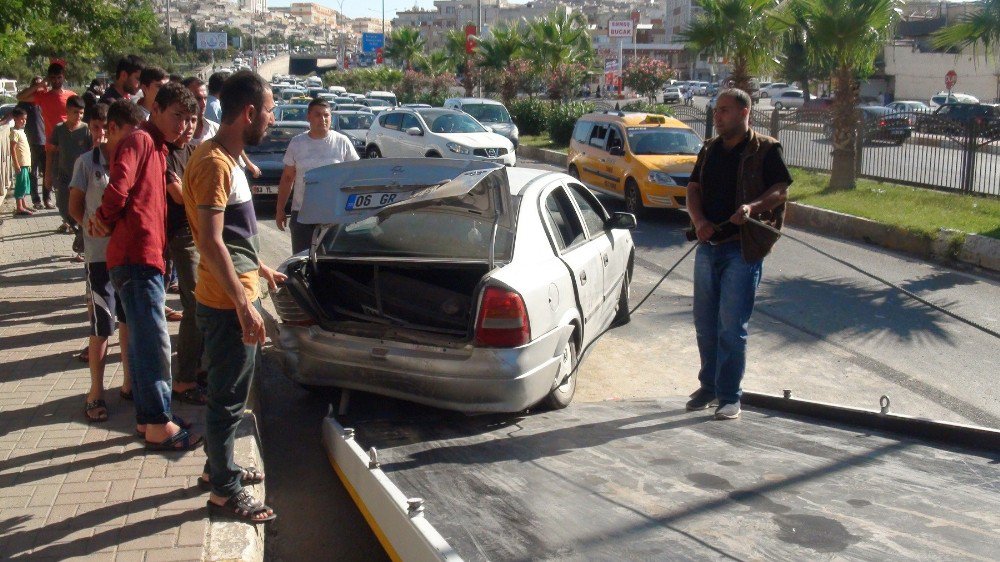 Şanlıurfa’da Trafik Kazası: 2 Yaralı