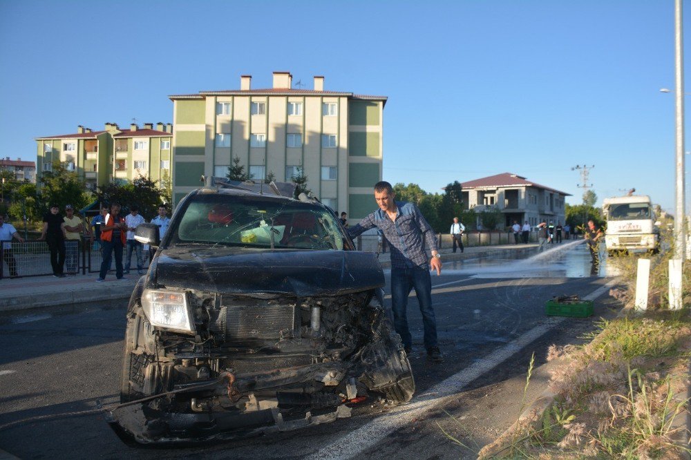 Tatvan’da Trafik Kazası: 6 Yaralı