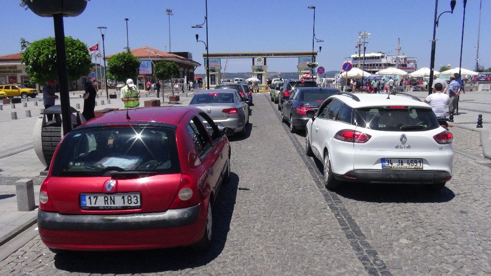 Çanakkale’de Tatilcilerin Yoğunluğu Erken Başladı