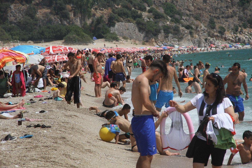 Fethiye Plajlarında Bayram Yoğunluğu