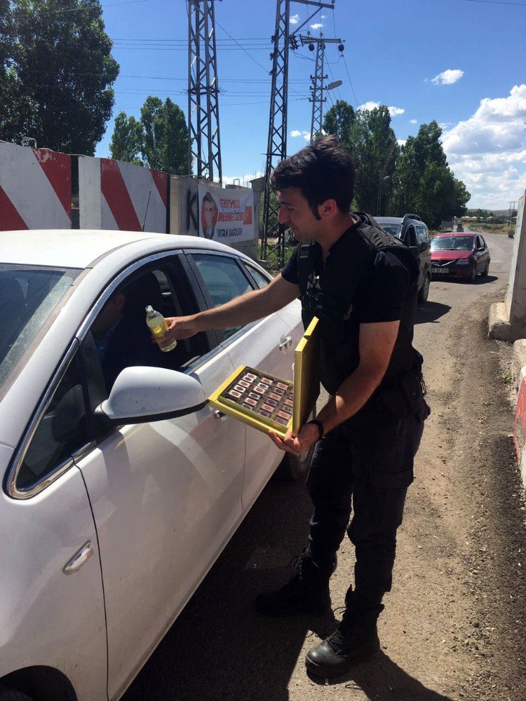 Malazgirt Polisinden Şeker Tadında Uygulama