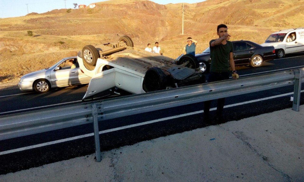 Elazığ’da 2 Ayrı Trafik Kazası: 9 Yaralı