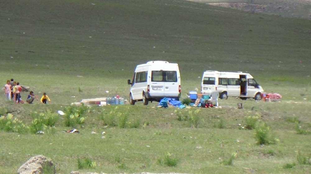 Dilenciler Kars’ı Mesken Tuttu