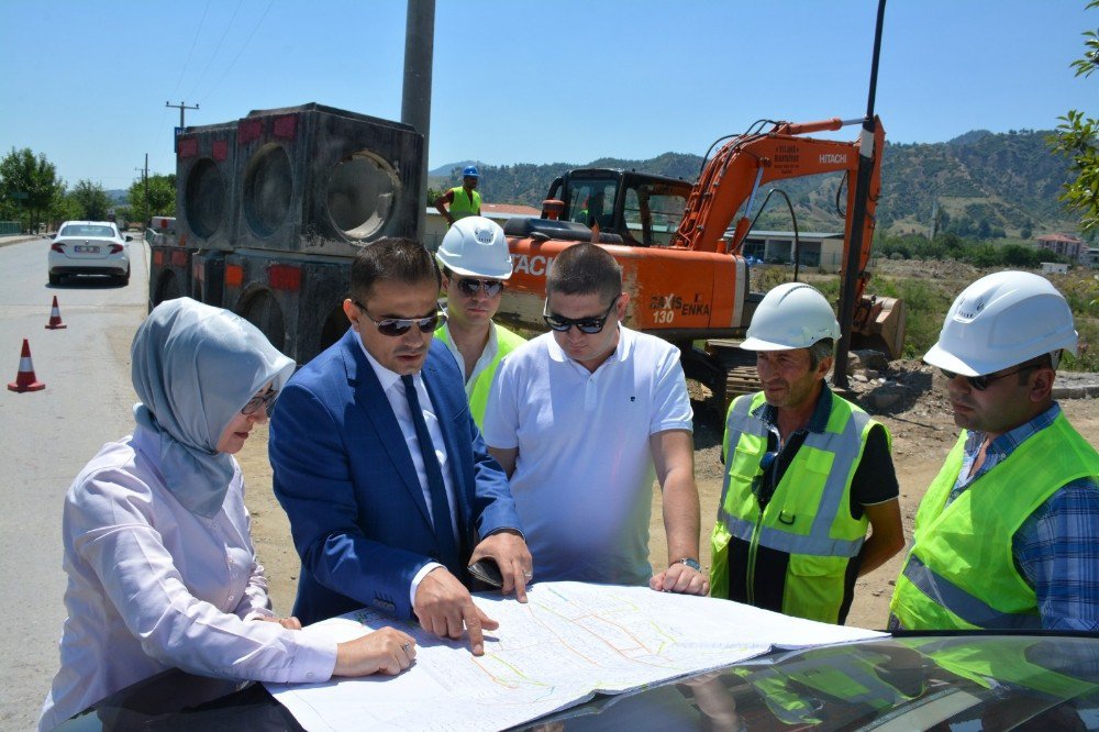 Salihli’yi Su Baskınlarından Kurtaracak Çalışma Yerinde İncelendi