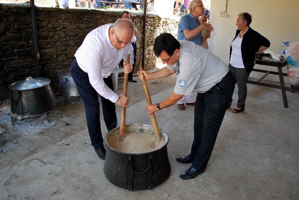 Kemer Mahallesi Keşkek Festivali İle Şenlendi