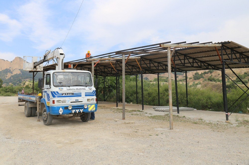 Kurudere Mahallesi Çiftçilerine Destek