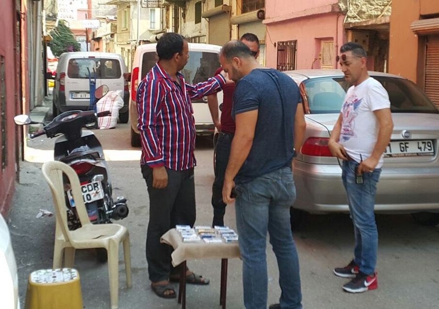 13 Yaşındaki Oğluna Kaçak Sigara Sattıran Babaya Gözaltı