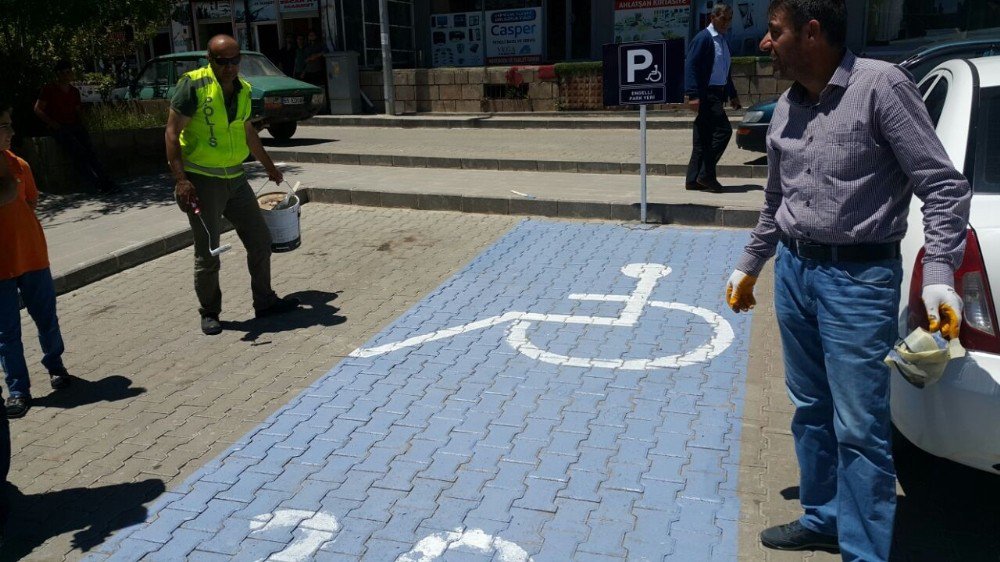 Ahlat’ta Engelliler İçin Park Alanı Oluşturuldu