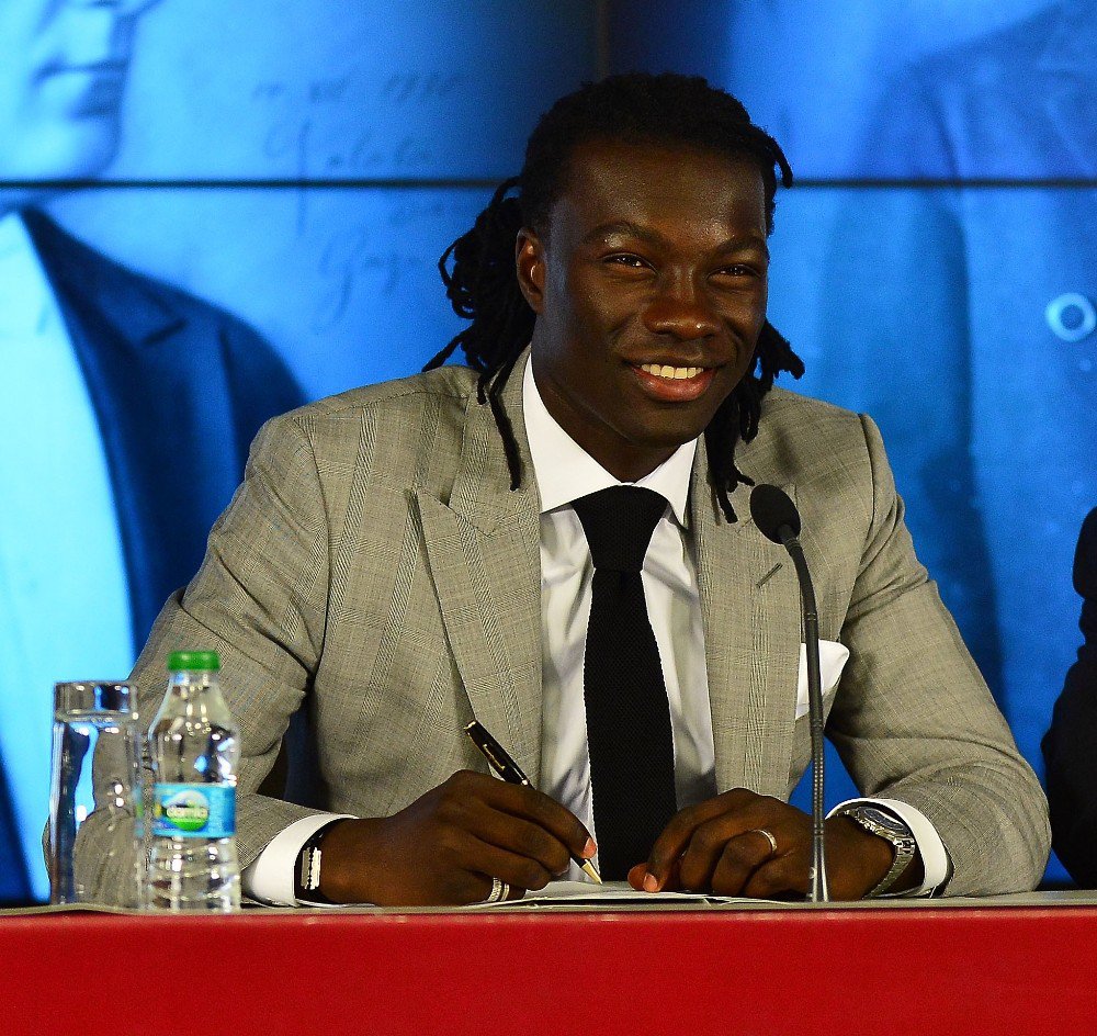 Gomis: “Taraftarın İlgisi Beni Daha Çok Havaya Soktu”