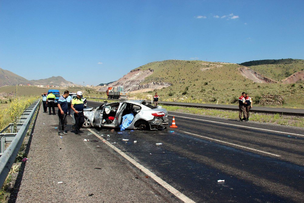 Kayseri’de Feci Kaza: 2 Ölü 3 Ağır Yaralı