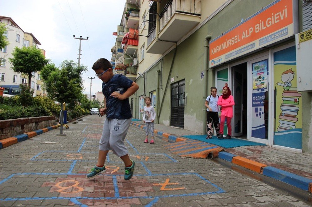 Bilgievlerinde Yaz Başka Geçiyor